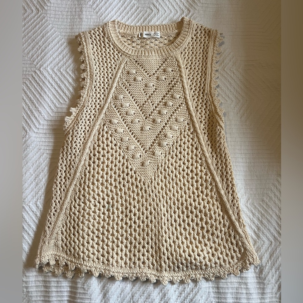 Cream Knit Sleeveless Top